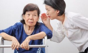 Older adults should take hearing loss seriously